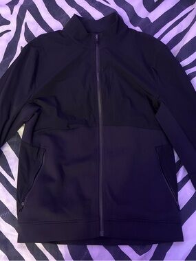 Lululemon Men's Black Zip-Up Jacket